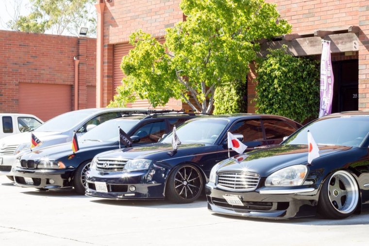 Дипломатические автомобильные флажки