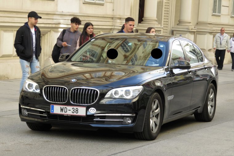 Дипломат номера машин