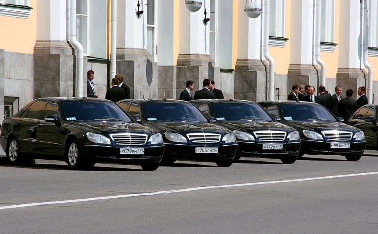 Автомобили дипломатов