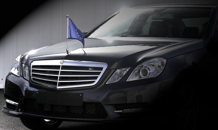 Машины дипломатов