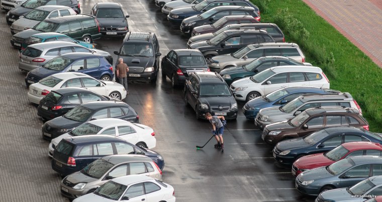 Стихийные стоянки автомобилей