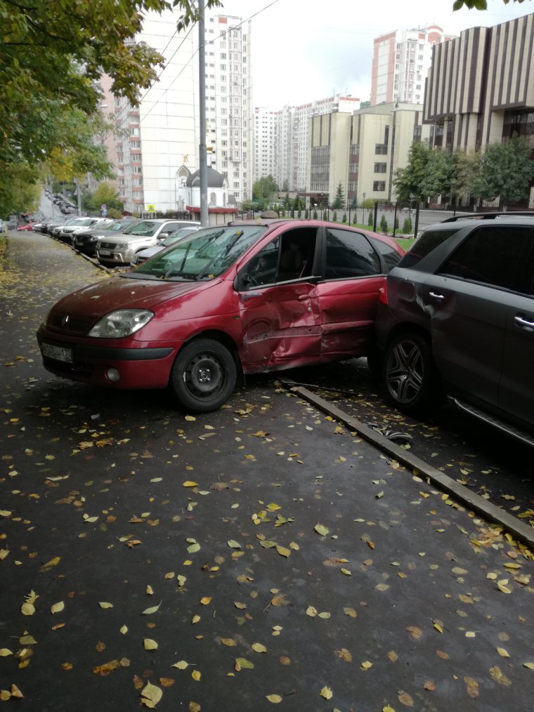 Битые аварийные Порше Кайен