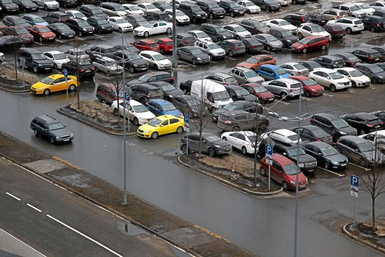 Стоянка битых авто