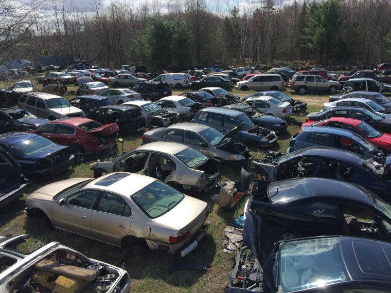 Машина в разборе