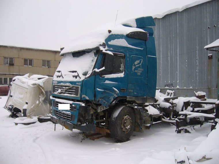 Isuzu forward разбитые