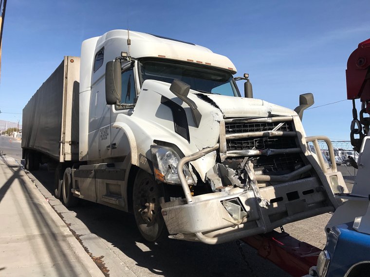 Битый Вольво внл