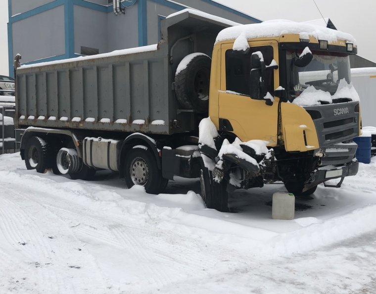 Грузовик американский с носом