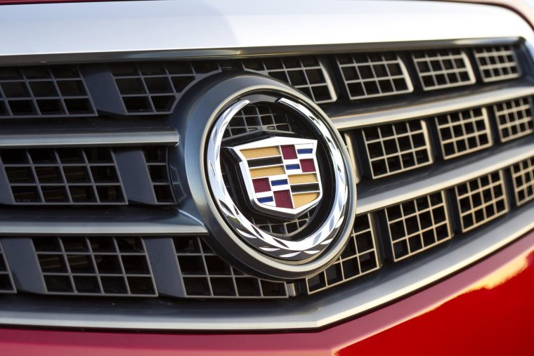 Марка машины с квадратиками