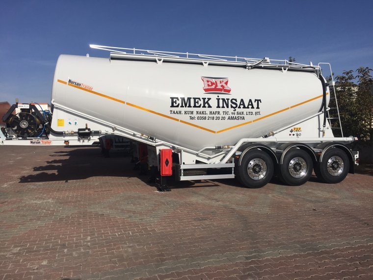 Полуприцеп комбикормовоз