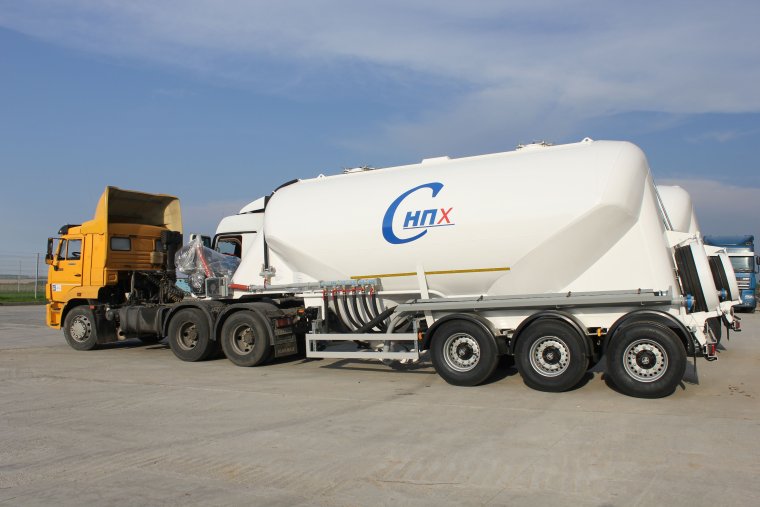 МАЗ 6430 цементовоз