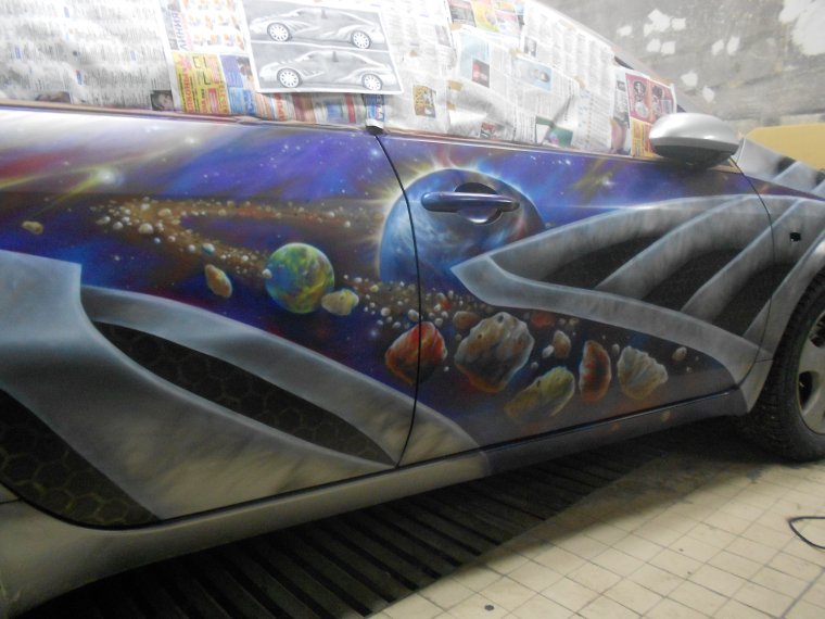 Аэрография в салоне автомобиля