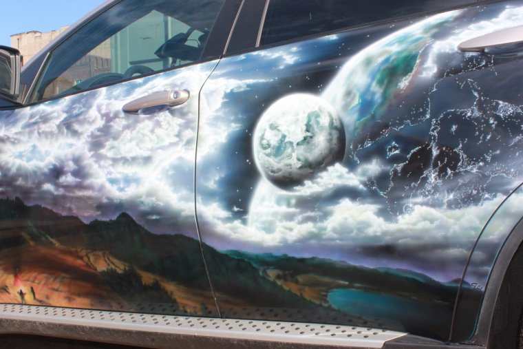 Аэрография на машине