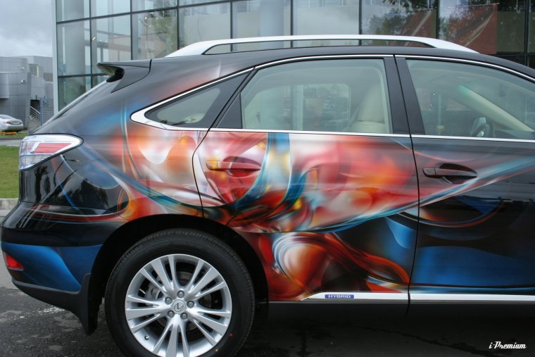 Абстрактная аэрография на авто