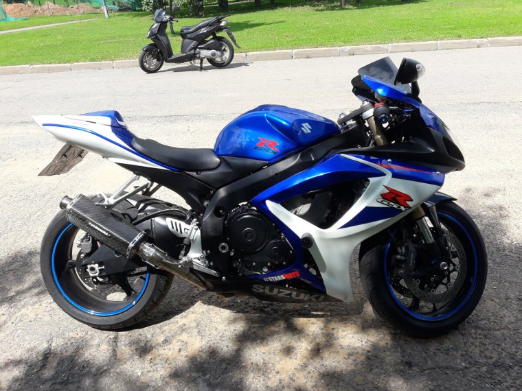 GSX-R 600 k7