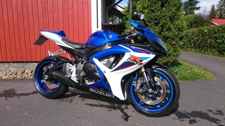 Suzuki GSXR 600 черный