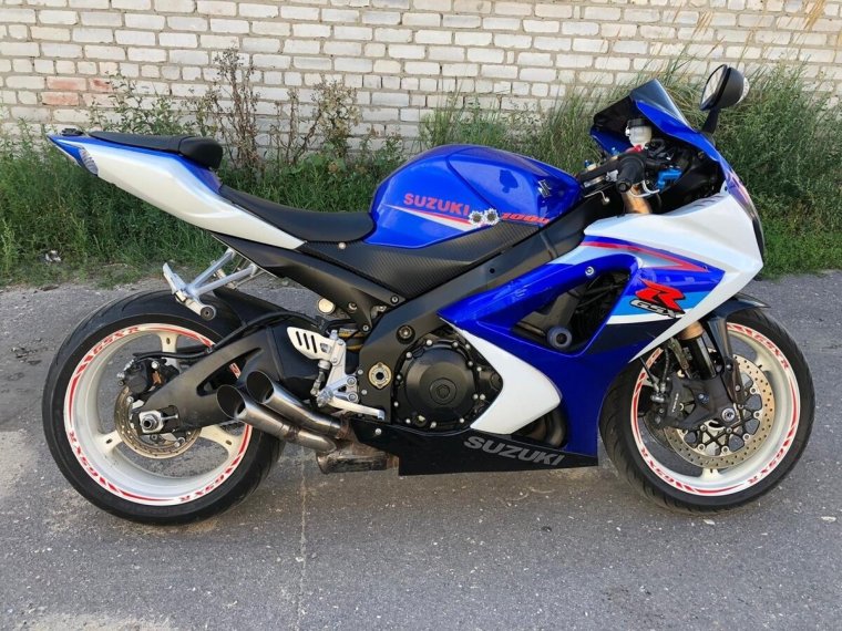 Suzuki GSXR 1000 к4