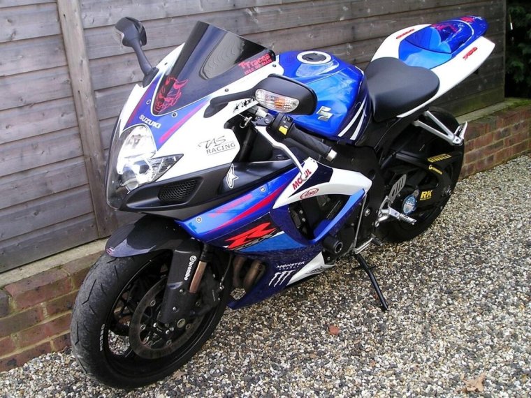 Suzuki GSX-R 750