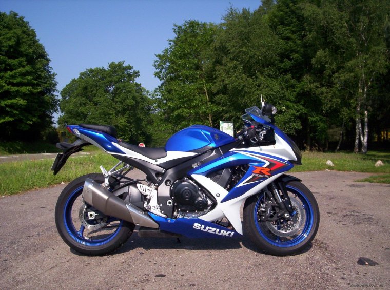 Suzuki GSX-R 750