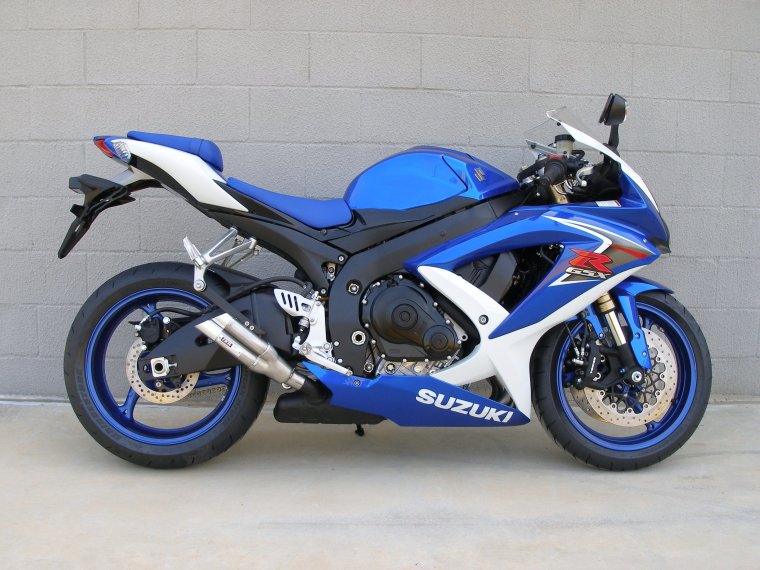 Suzuki GSXR-750 к8