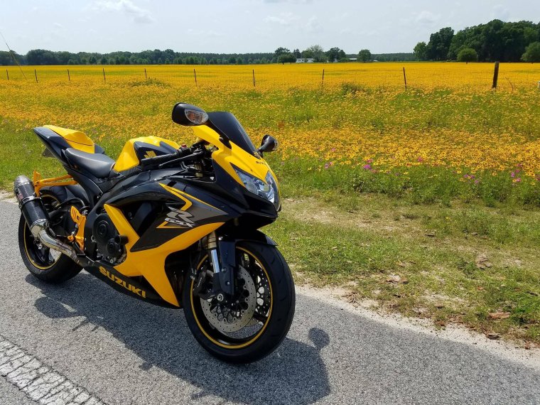 Suzuki джиксер 600