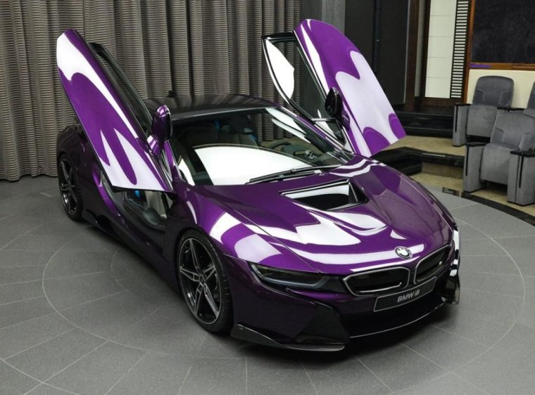 BMW i8 Purple