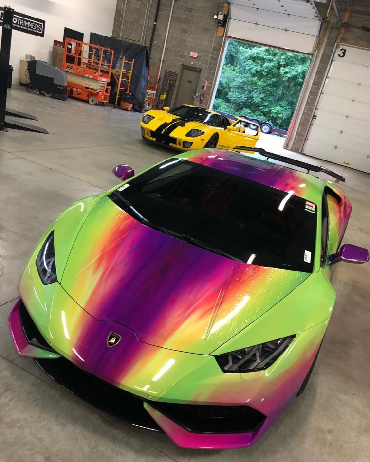 Ламборджини фиолетовый хамелеон