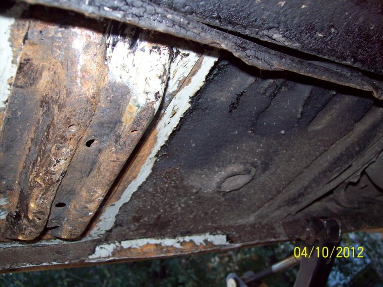 Шевроле Ланос заглушка днища