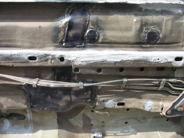 Днище Опель Вектра б 1998 года