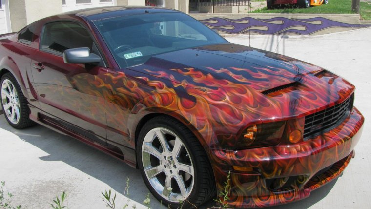 Форд Мустанг оклеить винилом