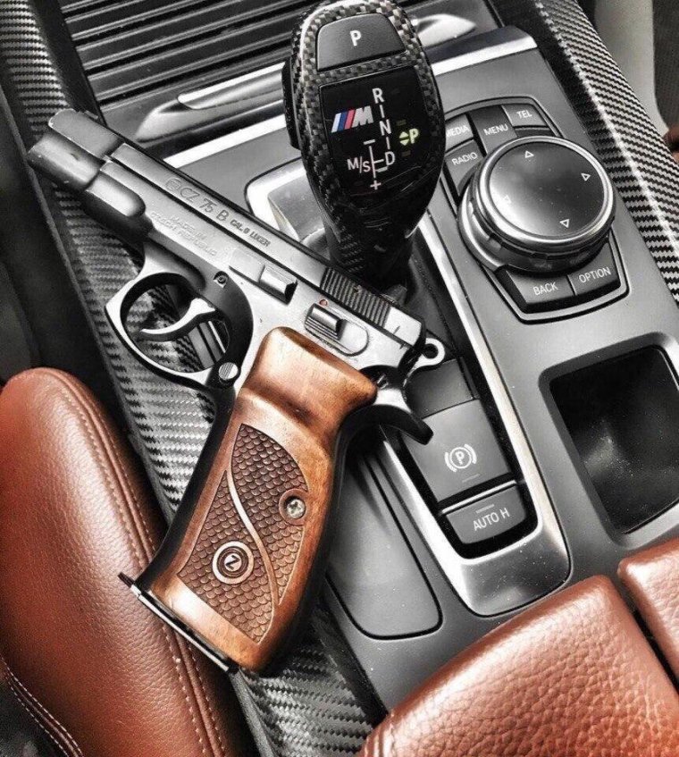 Машины с оружием