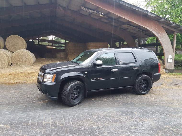 2000 Chevrolet Tahoe FBI Interior