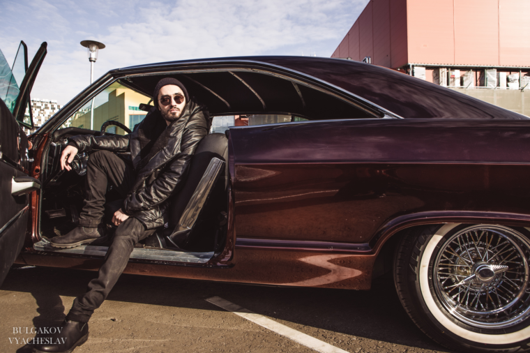 Машины певца Мота