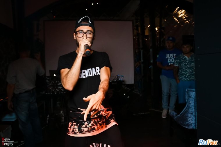 Жены Блэк Стар