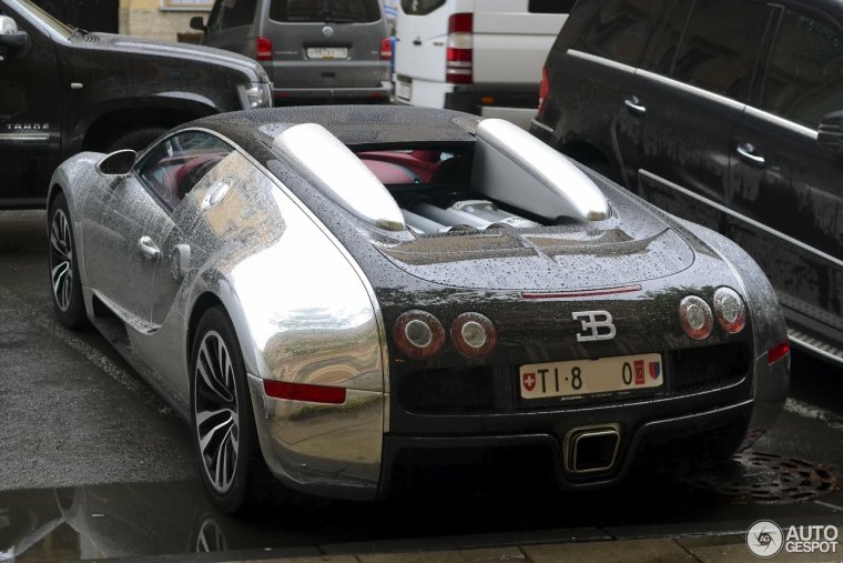 Бугатти Вейрон в России