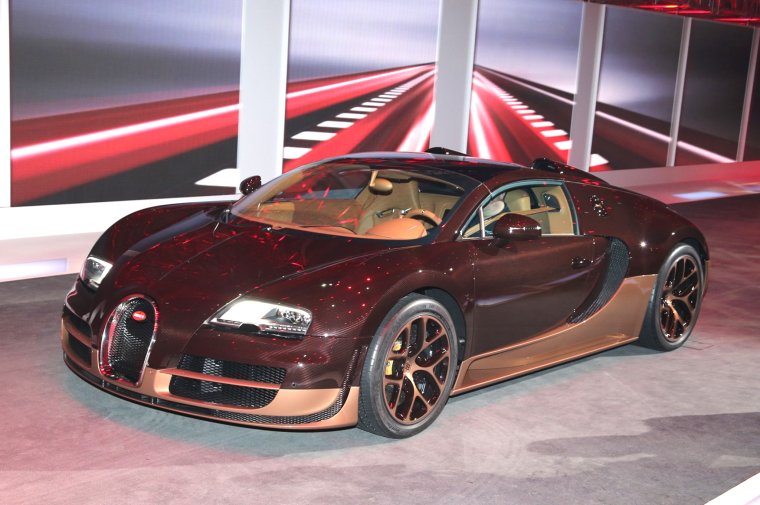 Бугатти Вейрон в Саратове