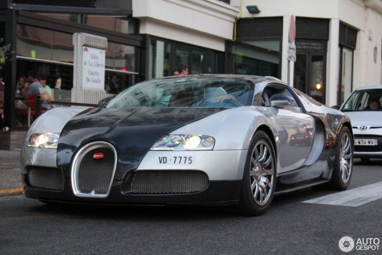 Bugatti Veyron 16.4 Grand Sport Sang bleu