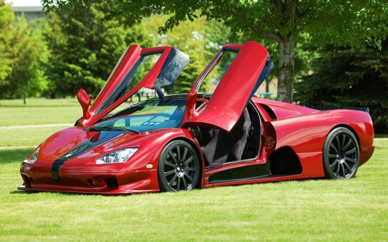 Машина SSC Ultimate Aero