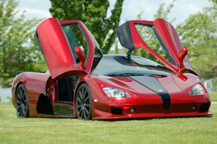 Машина SSC Ultimate Aero