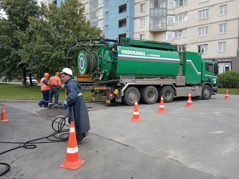 Машина водопроводная