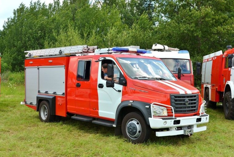 Автоцистерна пожарная газон Некст