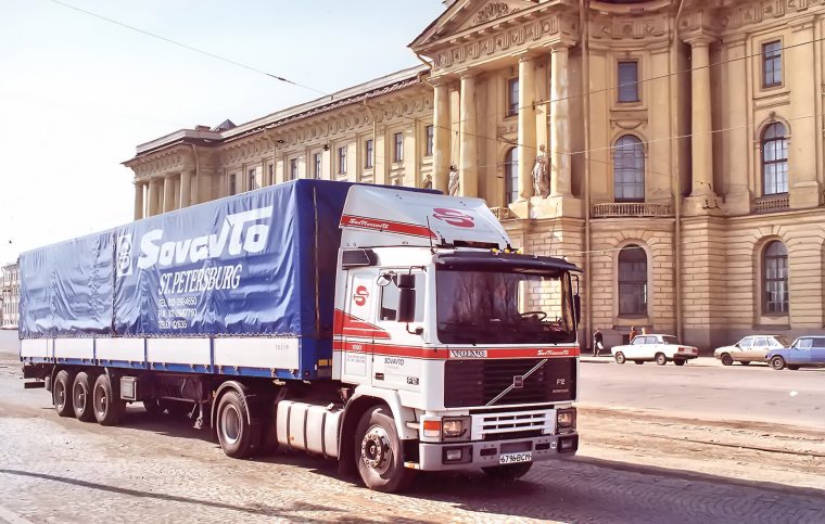 Volvo Sovtransavto 1/50 Tekno