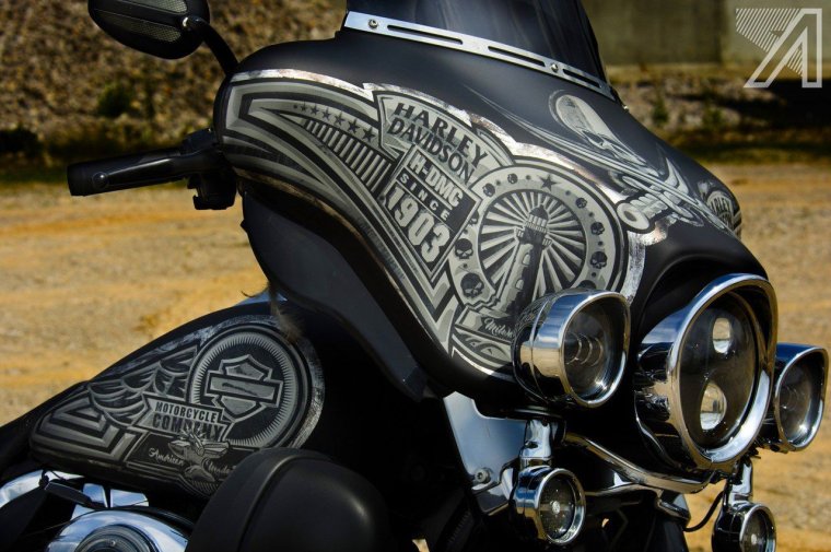Electra Glide Harley Custom Paint