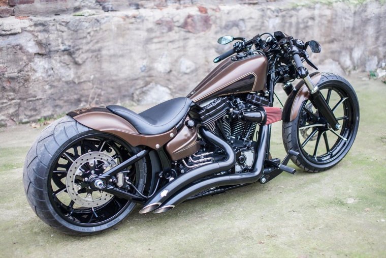 Harley Davidson Softail Breakout Custom
