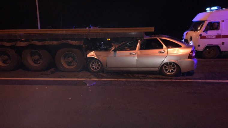 Ночь трасса машина