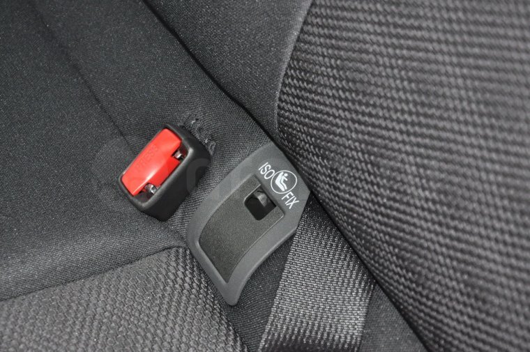 Nissan Terrano Isofix