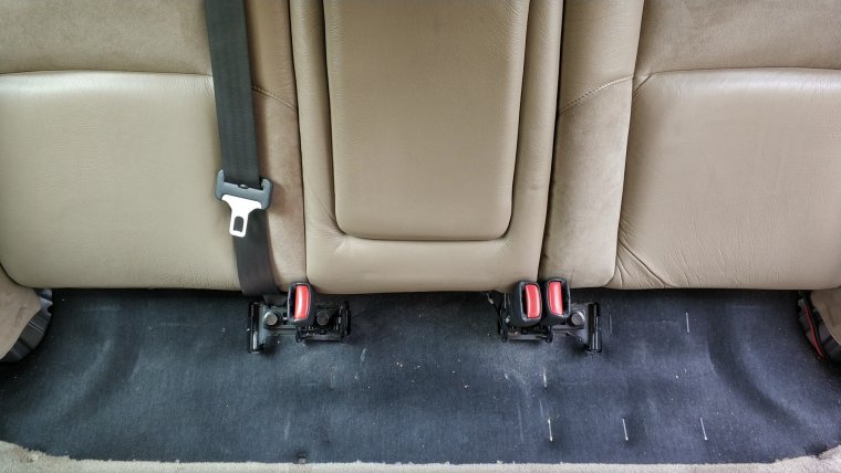 Nissan Qashqai 2014 крепление Isofix