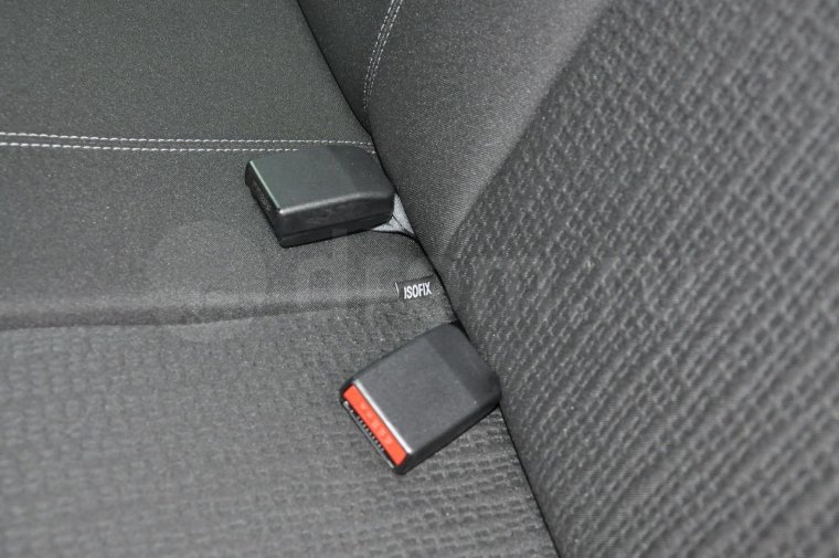 Isofix Duster 2014