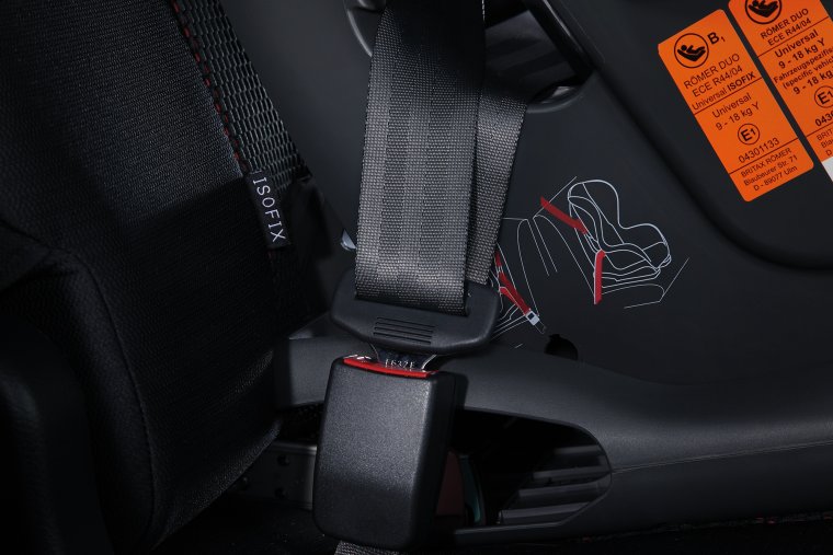 Skoda Superb mk3 крепление изофикс