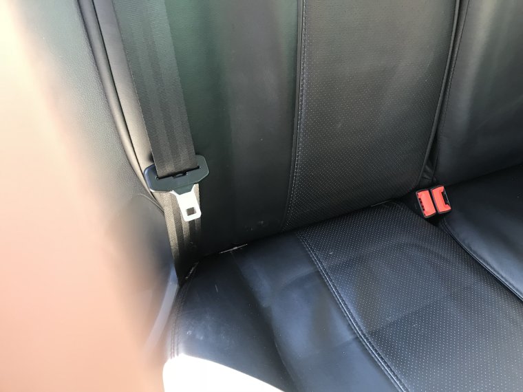 Опель Астра 2011 изофикс