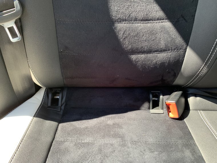 Ford Explorer 2012 Isofix